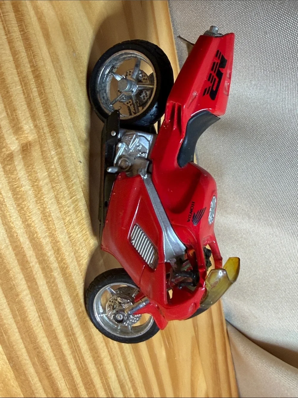 Lot of 9 Diecast Model Motorcycles 1:18 Maisto Ducati Honda Yamaha